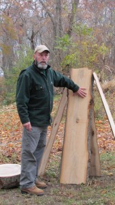 Leo Kelly explaining the grains of the wood cut